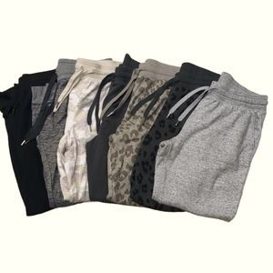 Lot of 7 Old Navy, Size M, Mid-Rise Vintage Jogger Pants for Women